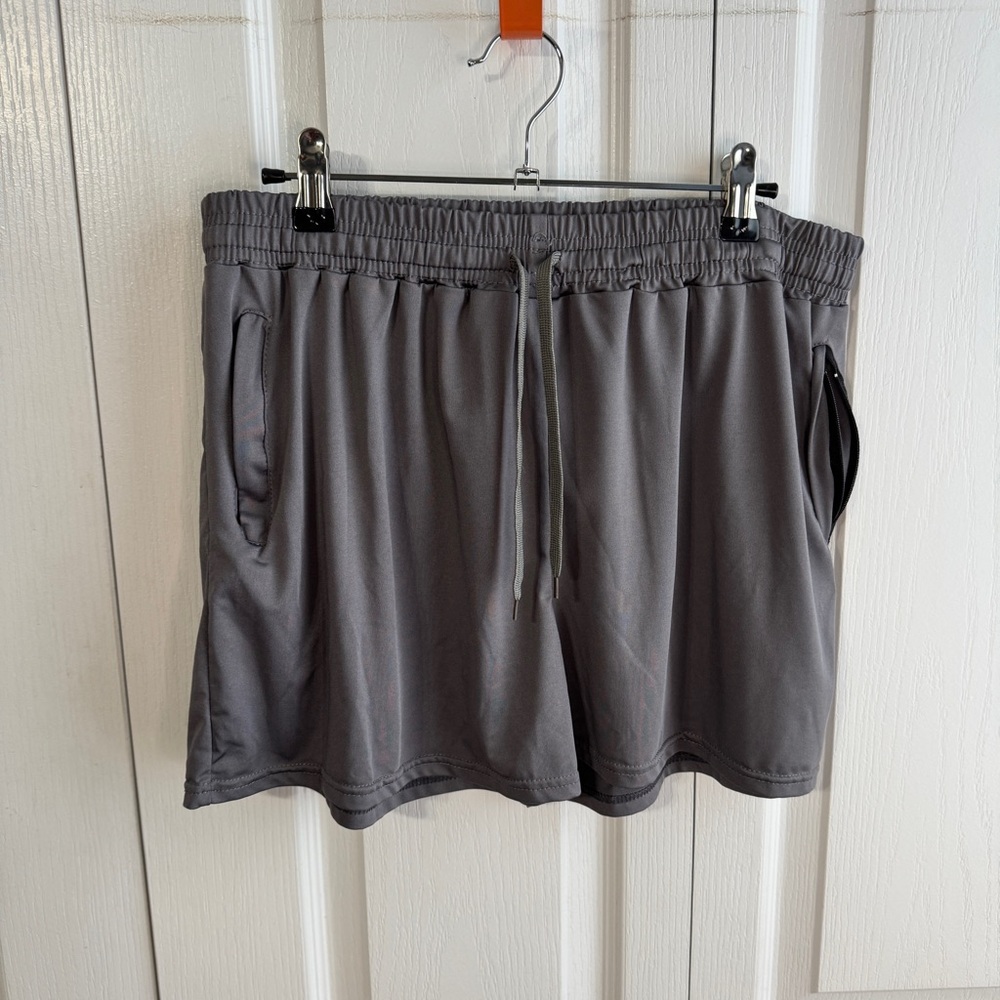 Real Essentials gray athletic shorts‎ size large